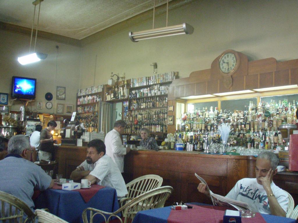 Hotel Touring Club Trelew Exteriér fotografie